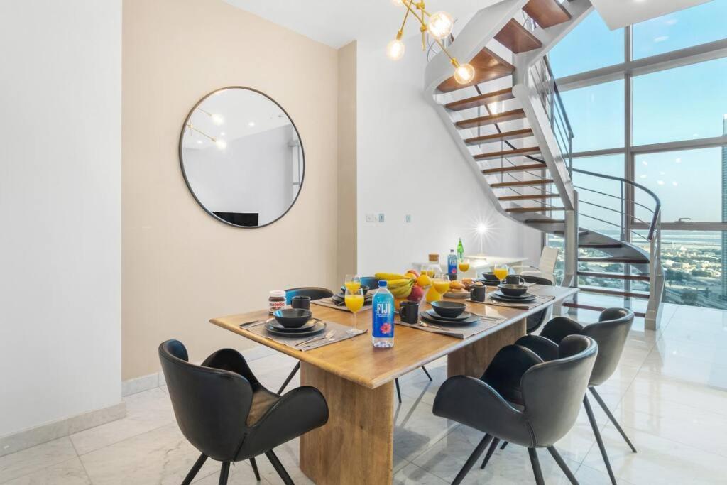 First Class 2br With Magical Duplex In Park Apartment Dubai