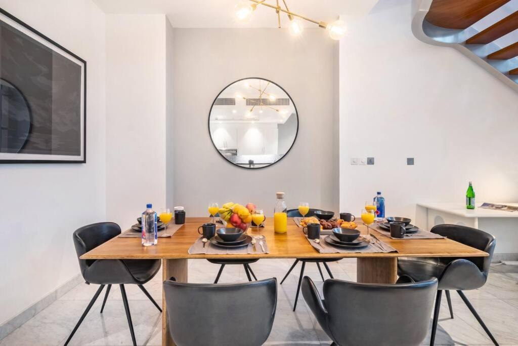 First Class 2br With Magical Duplex In Park *