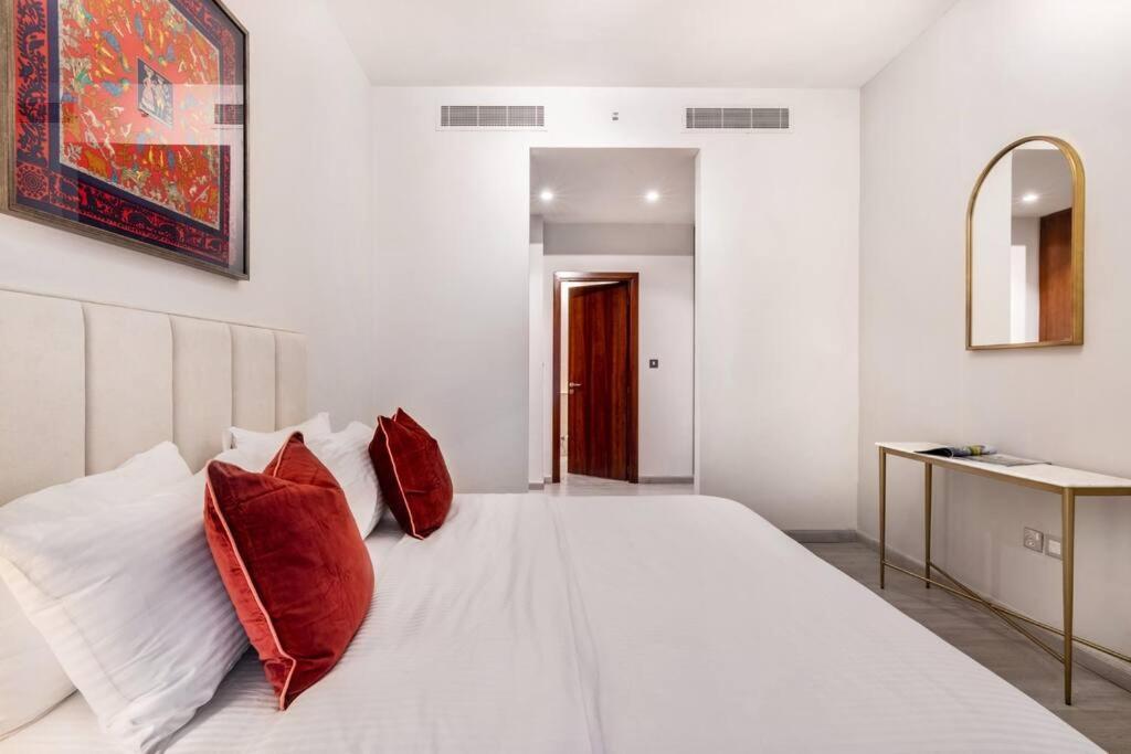 First Class 2br With Magical Duplex In Park *