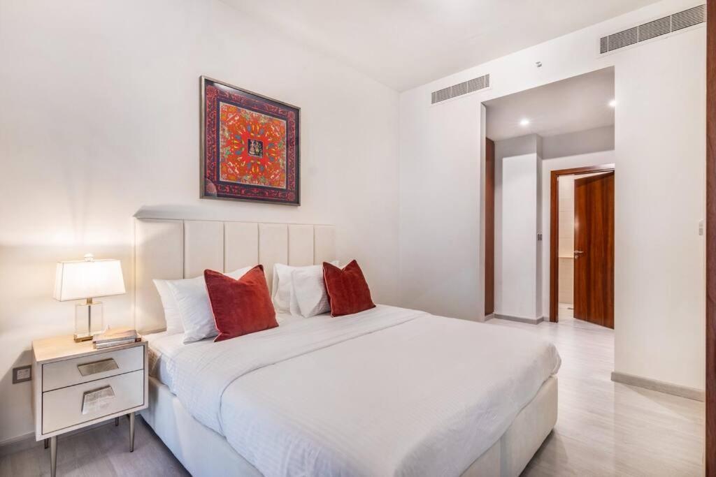 Apartment First Class 2br With Magical Duplex In Park Dubai