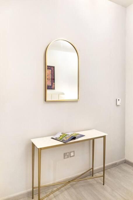 First Class 2br With Magical Duplex In Park * Dubai