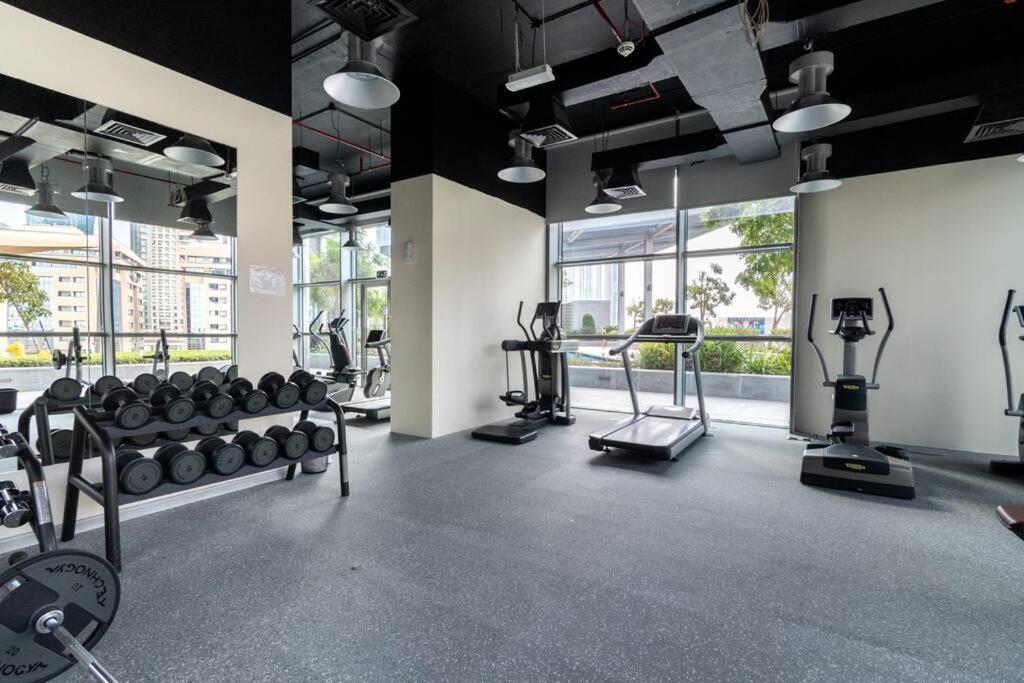 First Class 2br With Magical Duplex In Park * Dubai