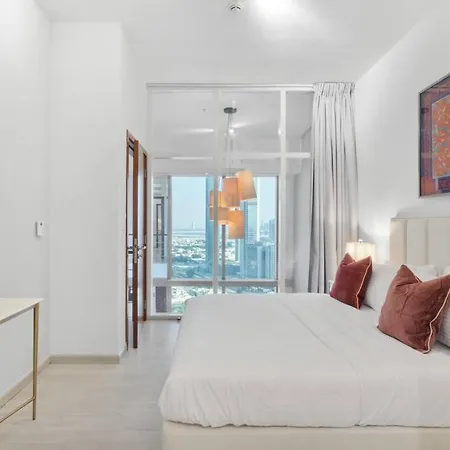 First Class 2Br With Magical Duplex In Central Park Dubai Exterior photo