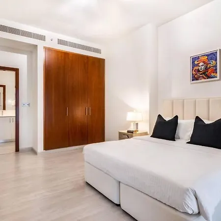 First Class 2Br With Magical Duplex In Central Park Dubai Exterior photo